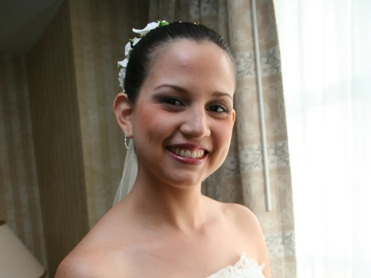 Navigating Through Wedding Season: Dealing with Feelings of Isolation as the Lone Attendee