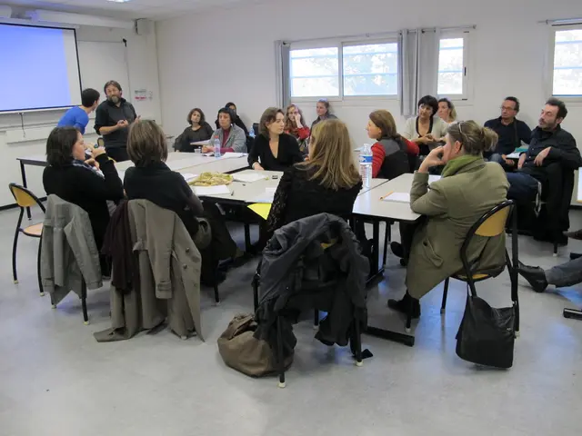 Inefficient Dialogue in Romantic Connections: Unraveling the Unspoken Meanings