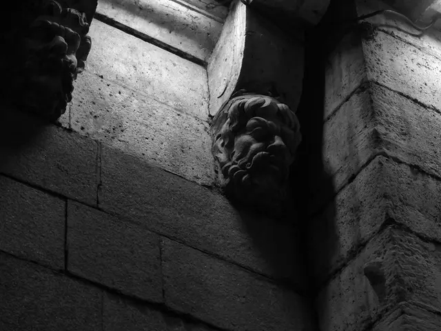 Experimentation with concretes in an artistic context