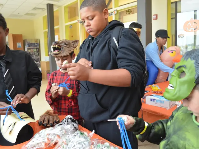 Is it prohibited for students in Baden-Württemberg schools to wear masks?