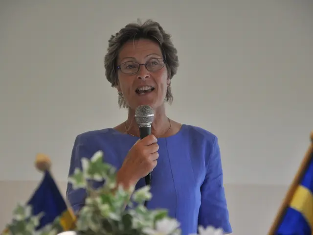 Sanders Secures a Staggering 81.6% of Alaska's Votes, Superdelegate Remains Loyal to Clinton