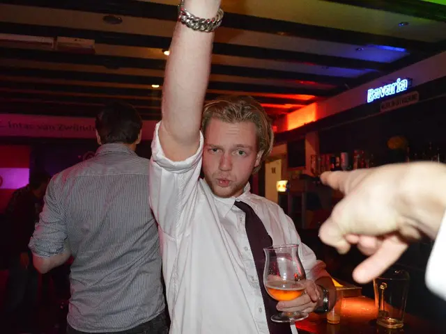 Business Ownership Habits of a Successful 1% Law Firm: Establishing a Prosperous Legal Enterprise